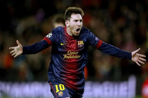 Lionel Messi doppietta al Milan